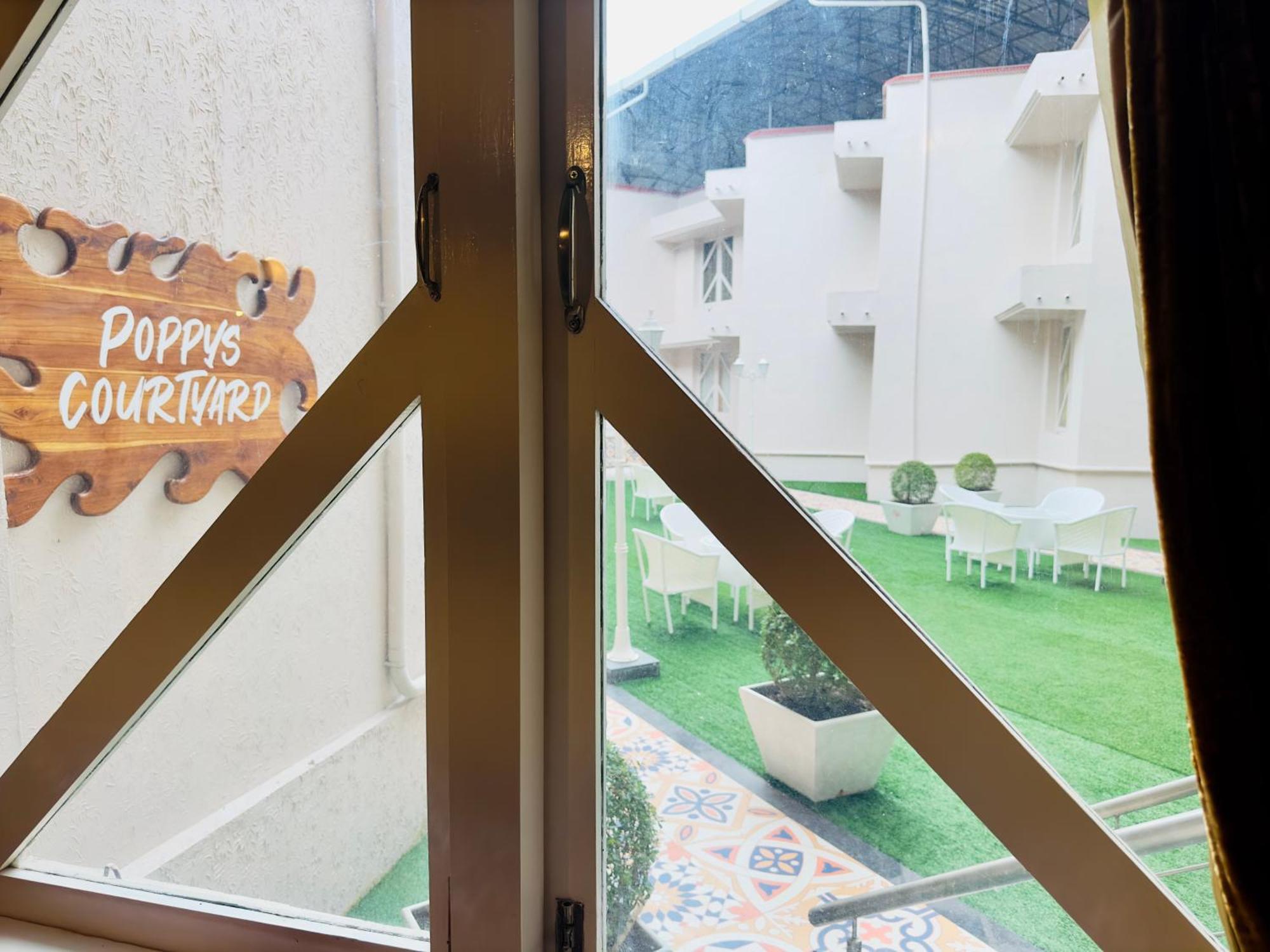 Poppys Pleasant Stay Kodaikanal Eksteriør bilde